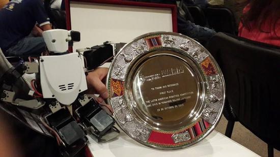 IEEE Humanoid Robot Racing - LARC 2013